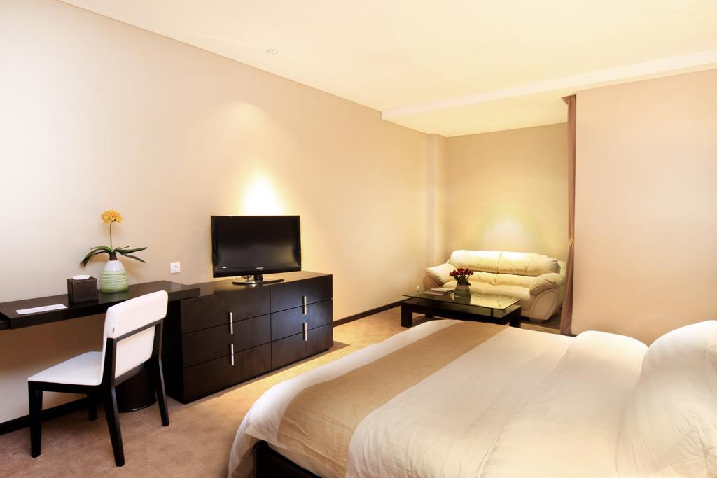 Grand Delta Hotel Medan Exterior photo